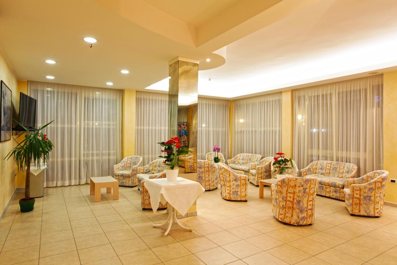 Hotel Santa Maria Cervia Exterior photo